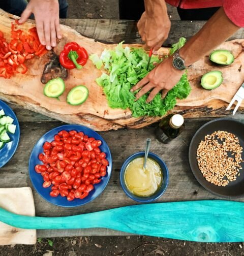 A balanced plate featuring greens, proteins, and healthy fats as part of the best healthy eating plan