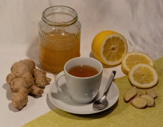 Herbal teas for digestion and natural gut health improvement